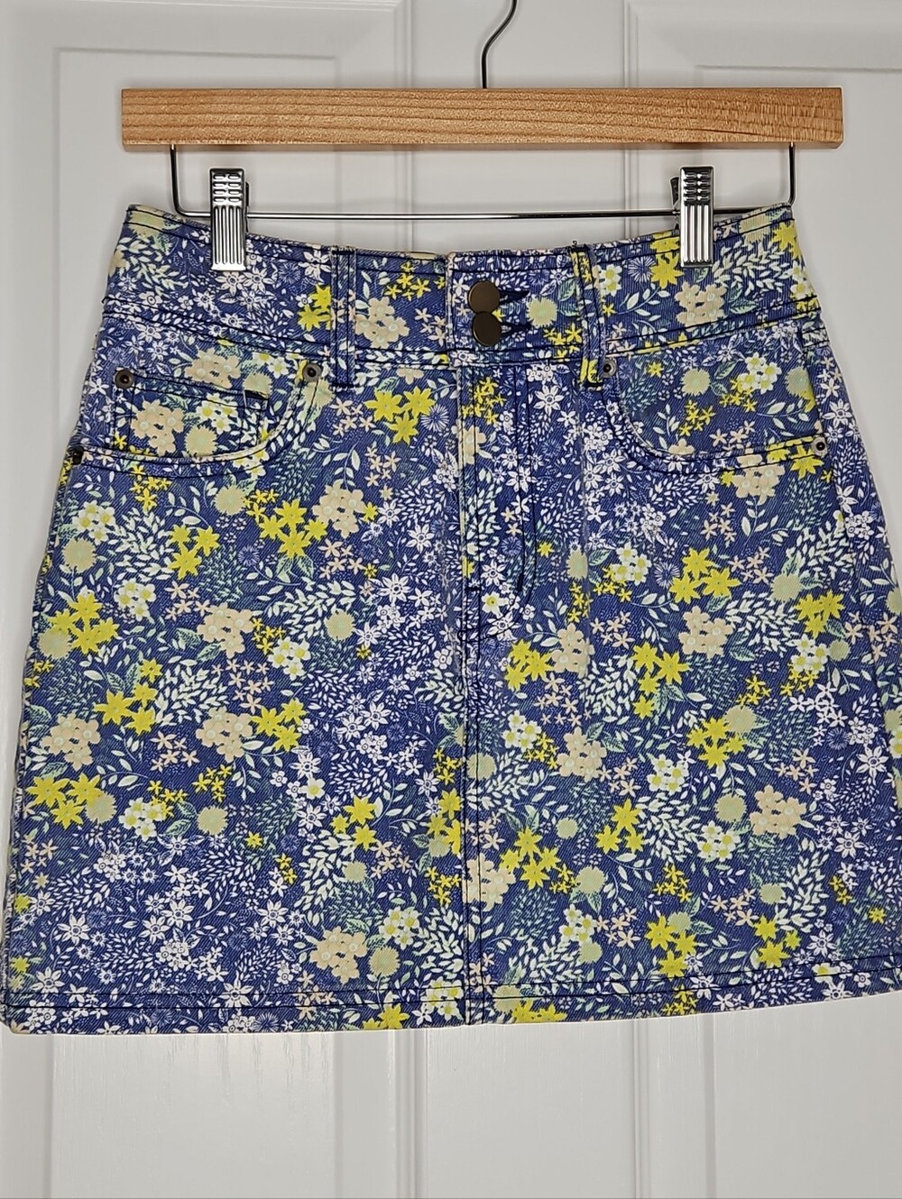 Laura Ashley x Urban Outfitters Denim Floral Mini Skirt XS Blue Cottagecore Boho